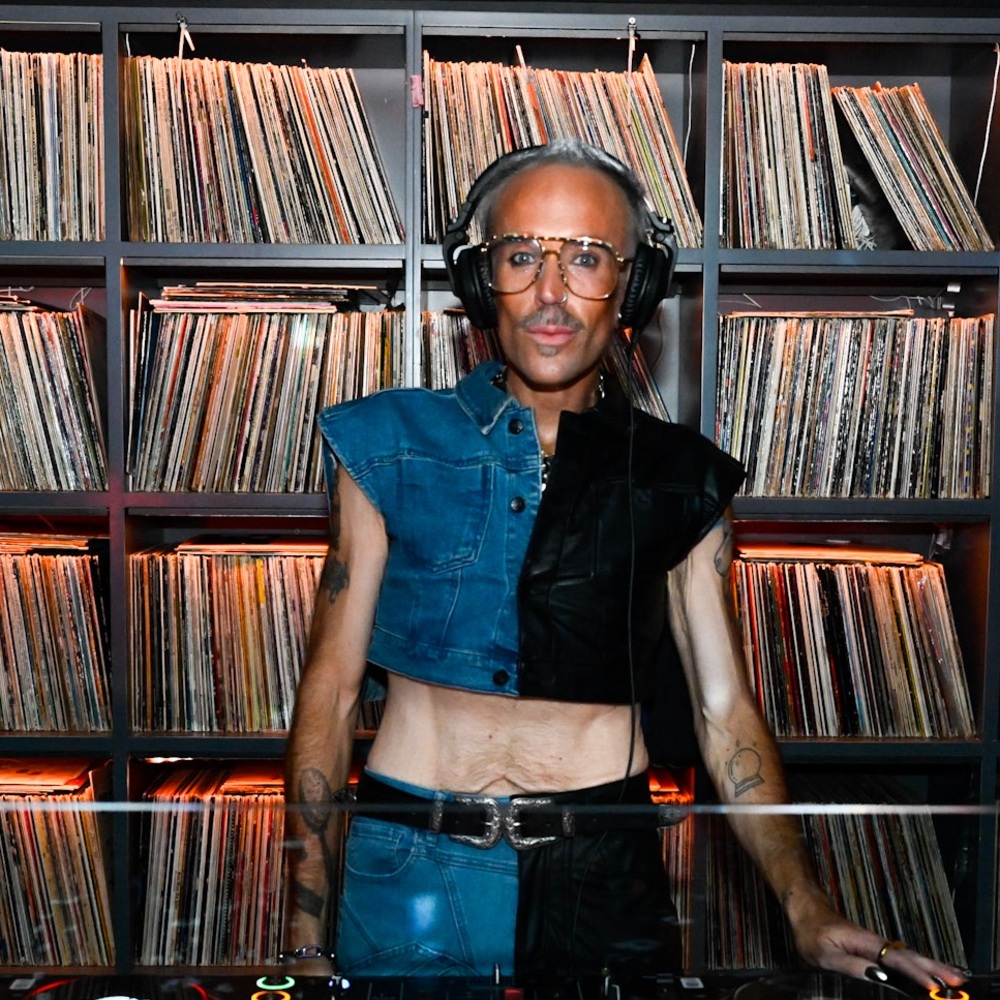 Meet your Posher, J.T